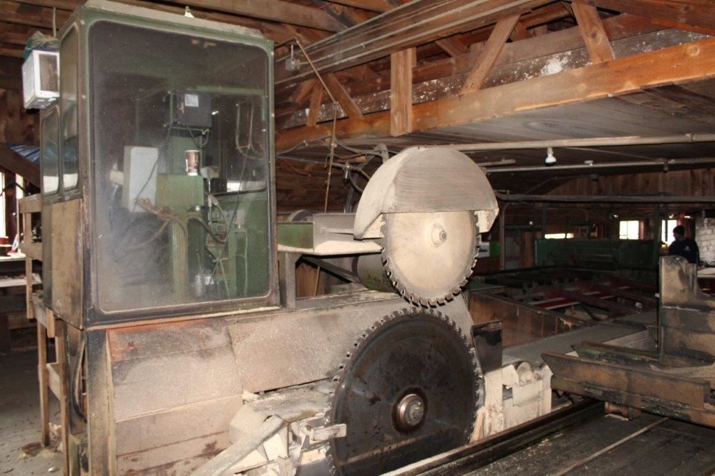 1983 HMC AC40 MM10 Circular Sawmill For Sale