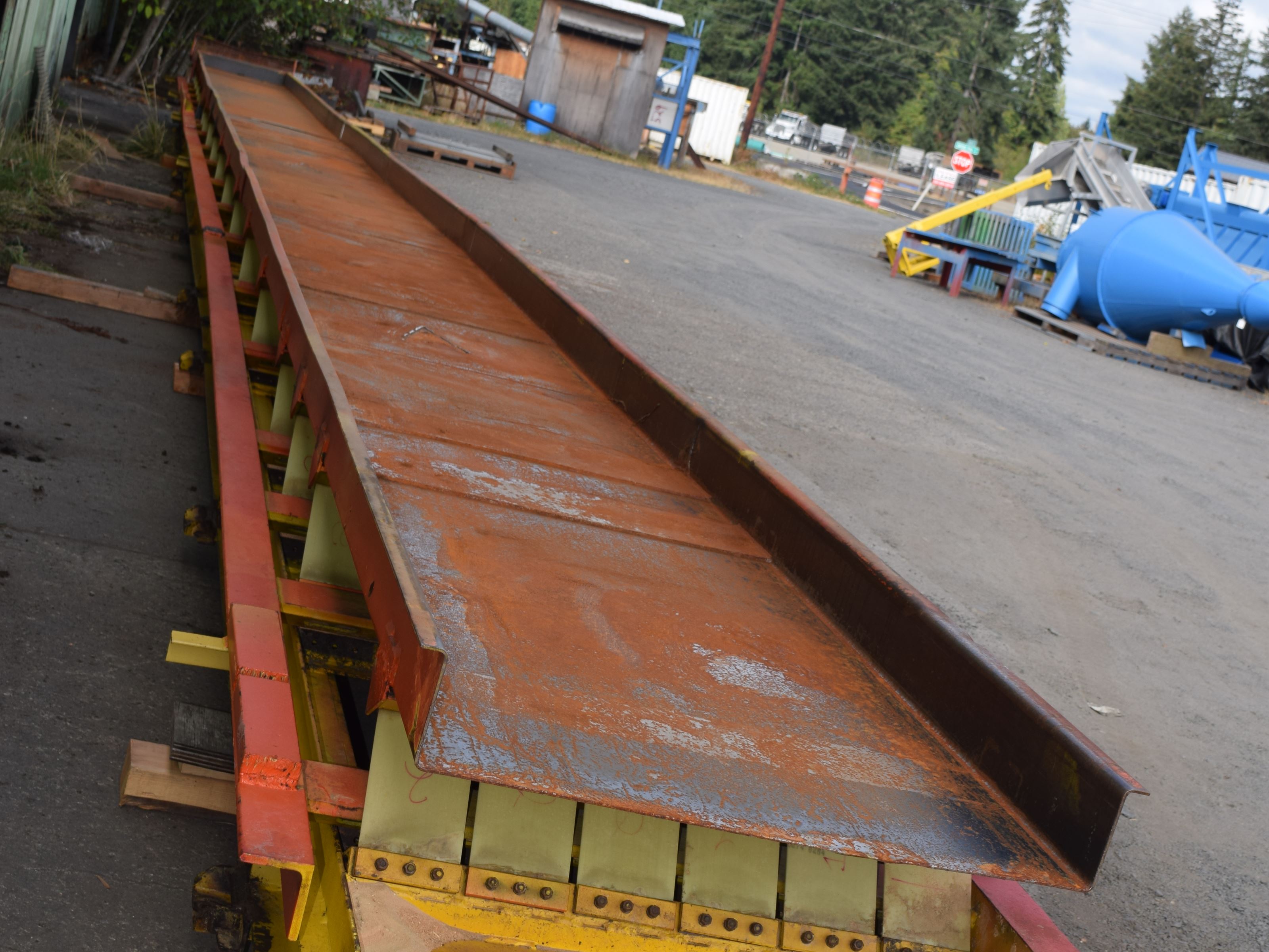 Rex Mfg. BLL3660S Vibrating Conveyor For Sale