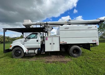 2015 Ford F750 Bucket Truck