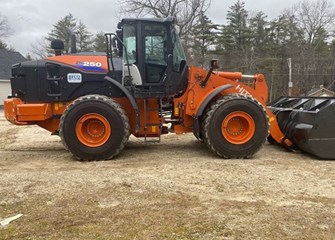 2021 Hitachi 250-6 Wheel Loader