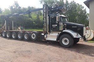 2014 Kenworth T800  Truck-Log