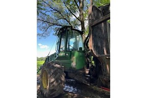 2005 John Deere 1110D  Forwarder