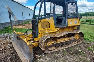 John Deere 650J  Attachment-Logging