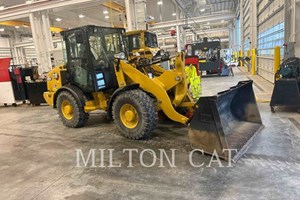 2021 Caterpillar 906M  Wheel Loader