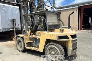 Caterpillar D-36 17,500 lb  Forklift