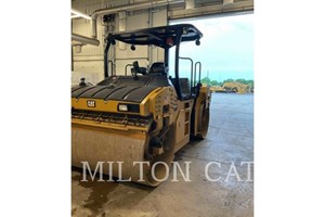 2022 Caterpillar CB15  Compactors