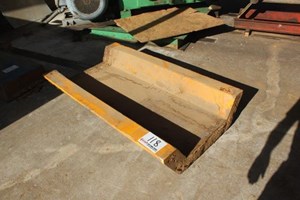 Unknown 18.5 In x 5 Ft x 7 In Fiberglass Section  Conveyor-Vibrating