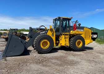 2018 John Deere 744KII Wheel Loader