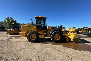 2022 John Deere 544 P  Wheel Loader