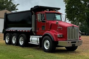 2004 Kenworth T800  Truck-Dump