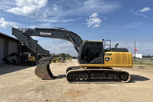 2022 John Deere 210G LC  Excavator