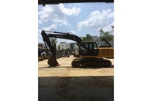 2022 John Deere 210G LC  Excavator