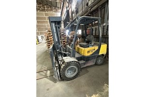 Doosan D32S  Forklift