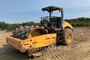 2011 Volvo SD100D  Compactors