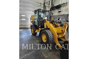 2020 Caterpillar 906M  Wheel Loader