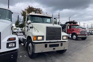 2016 Mack CHU613  Truck-SemiTractor