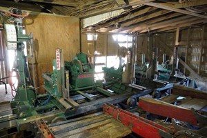 Cleereman Industries 36RH  Carriage (Sawmill)