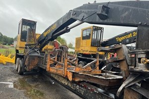 2005 Tigercat 240B  Log Loader