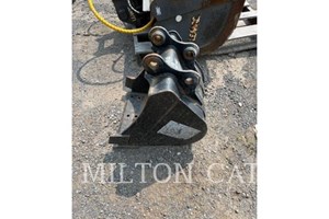 2018 Caterpillar 302.5 18 GENERAL PURPOSE BUCKET  Attachment