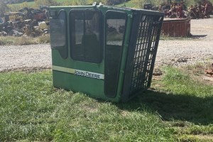 John Deere 437C loader cab  Part and Part Machine