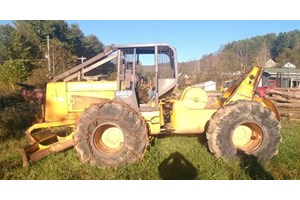 John Deere 640D  Skidder