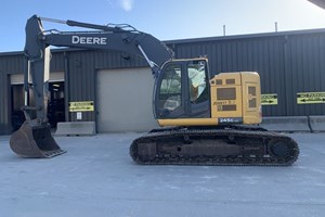 2019 John Deere 245GF  Excavator