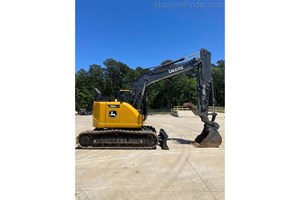 2022 John Deere 135G  Excavator