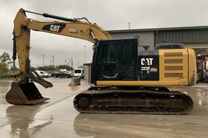 2015 Caterpillar 323F  Excavator