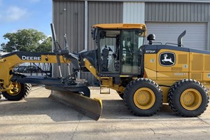 2022 John Deere 672G  Motor Grader