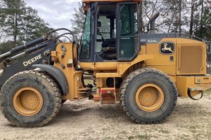 2019 John Deere 524L  Wheel Loader