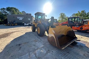 2022 John Deere 544P  Wheel Loader