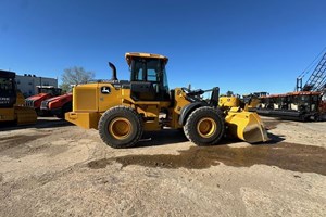 2022 John Deere 544 P  Wheel Loader