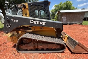 2019 John Deere 331GX  Skidsteer