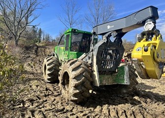 John Deere 648LII Skidder