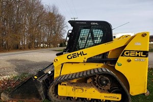 2022 Gehl RT165  Skidsteer