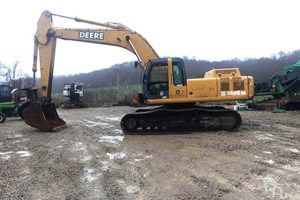 2005 John Deere 330CLC  Excavator