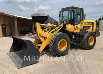 2015 Komatsu WA270-7 Wheel Loader