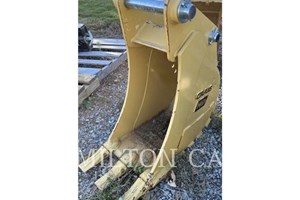 2020 Craig Attachments BHL 18 HEAVY DUTY BUCKET  Attachment