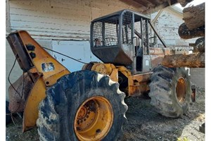 John Deere 440D  Skidder