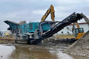 2017 Powerscreen TRAKPACTOR 500  Hogs and Wood Grinders