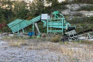 2000 Precision Husky  Wood Chipper - Stationary