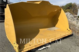 2016 Caterpillar 938K PIN ON BUCKET  Attachment