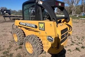 2003 John Deere 250 SERIES II  Skidsteer