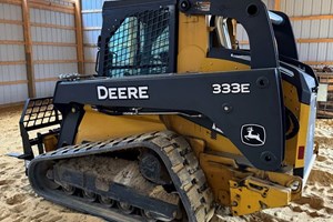 2017 John Deere 333E  Skidsteer