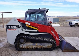 2017 Takeuchi TL12R2 Skidsteer