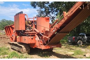 2010 Morbark 3800  Hogs and Wood Grinders