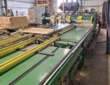 Universal Machinery IN-LINE Pallet Nailer with Stacker