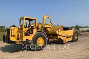 1986 Caterpillar 621B  Scraper