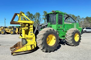 2018 John Deere 643L  Feller Buncher