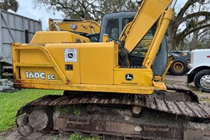 2004 John Deere 160C  Excavator